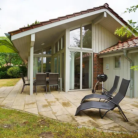 Haus E 1 Feriehus *