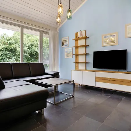 Haus E 1 * Röbel